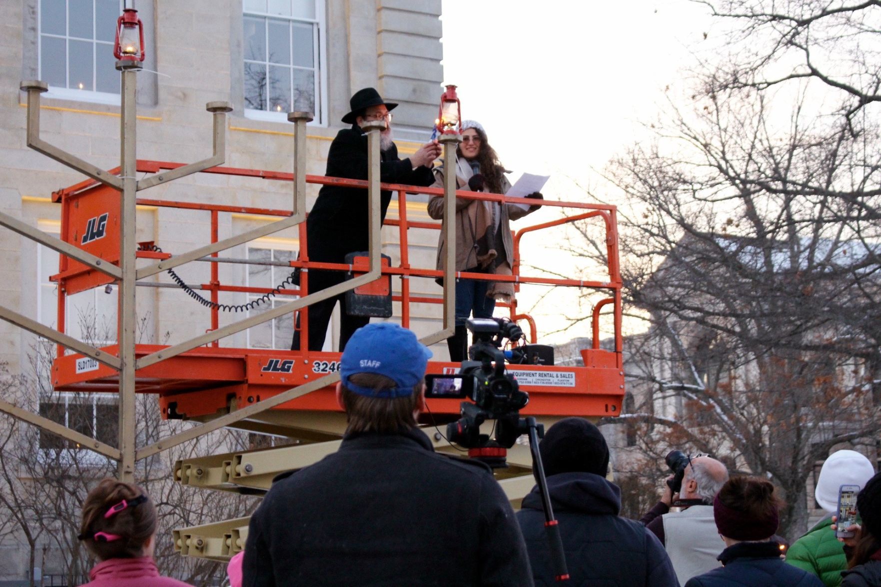 Scene Setters: Menorah